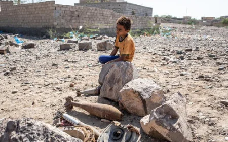 إصابة طفلين وامرأة في انفجار لغم في محافظة تعز