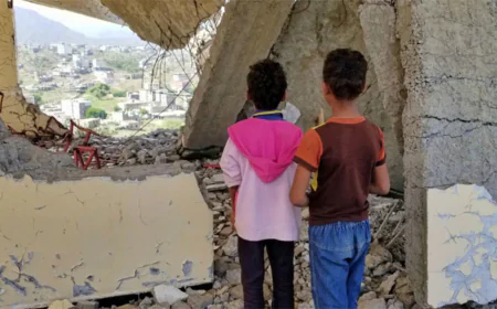 إصابة طفل في قصف على احياء سكنية في مدينة تعز