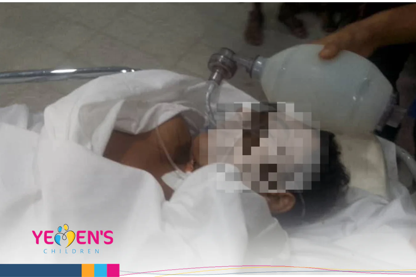 Armed men storm a school in Taiz, injuring a child