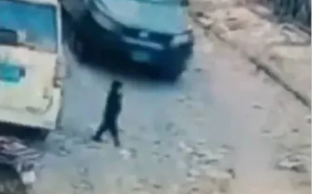 شرطة المرور تضبط سائقًا متورطًا في دهس طفل بصنعاء